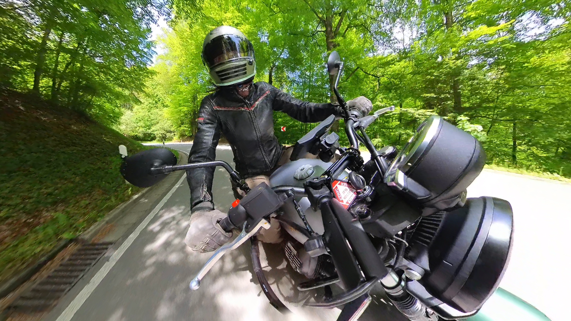 VID 20230520 131626 00 002 2023 05 20 18 35 49 screenshot