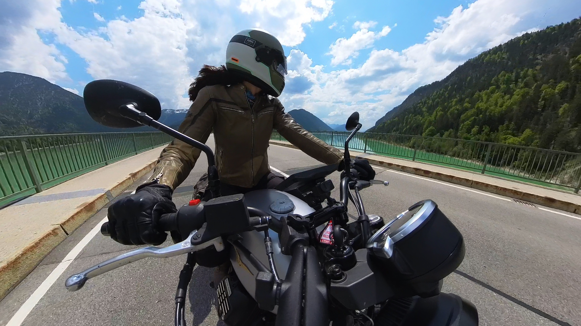 VID 20230522 141807 00 002 2023 05 22 18 44 22 screenshot