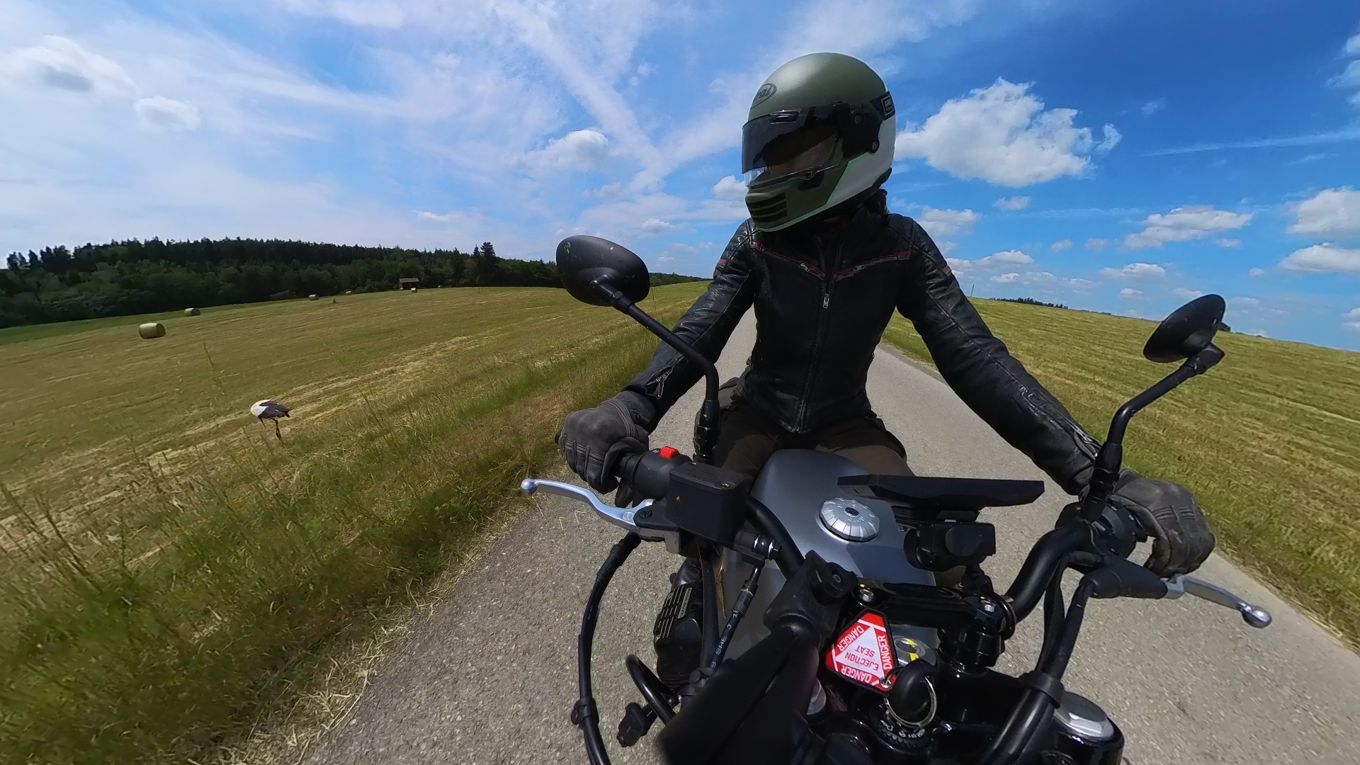 VID 20230604 124304 00 004 2023 06 04 15 24 33 screenshot